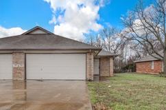 116 Honey Bee Dr - Photo 1 of 1
