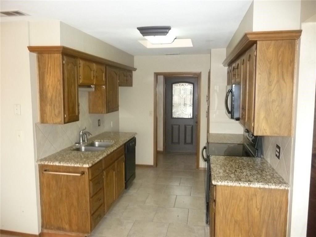 Ridgeview Cir - Photo 6 of 13
