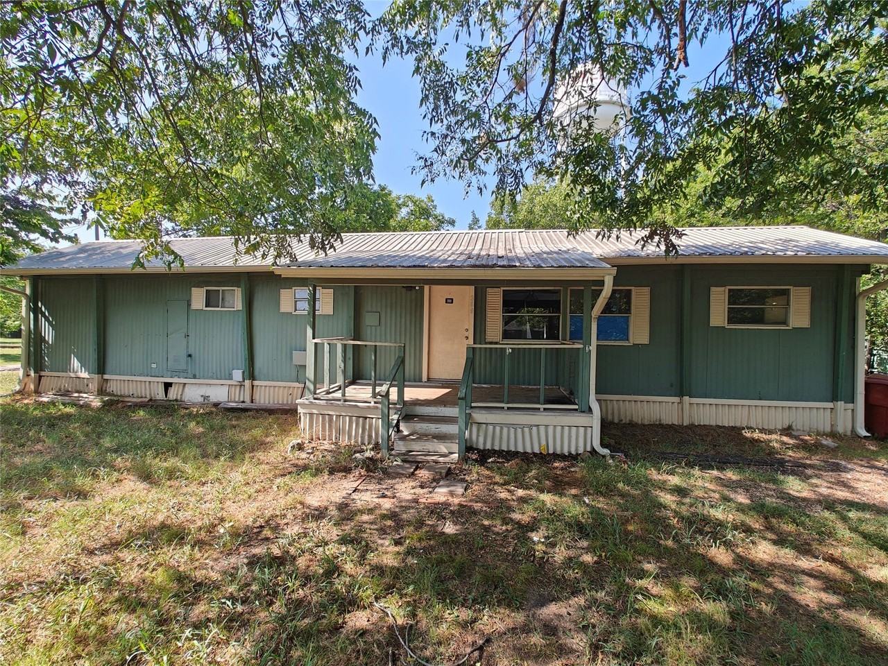 309 W Sherman St - Photo 2 of 12