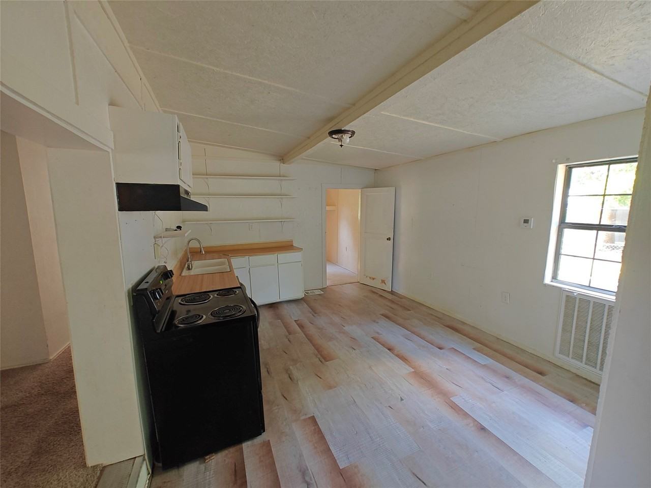 309 W Sherman St - Photo 3 of 12