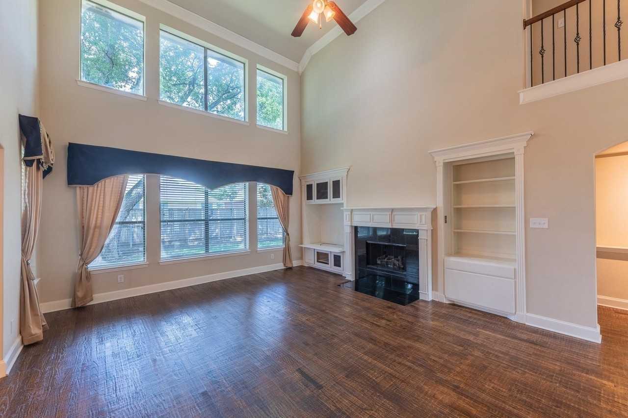 3517 Summerfield Dr - Photo 6 of 26