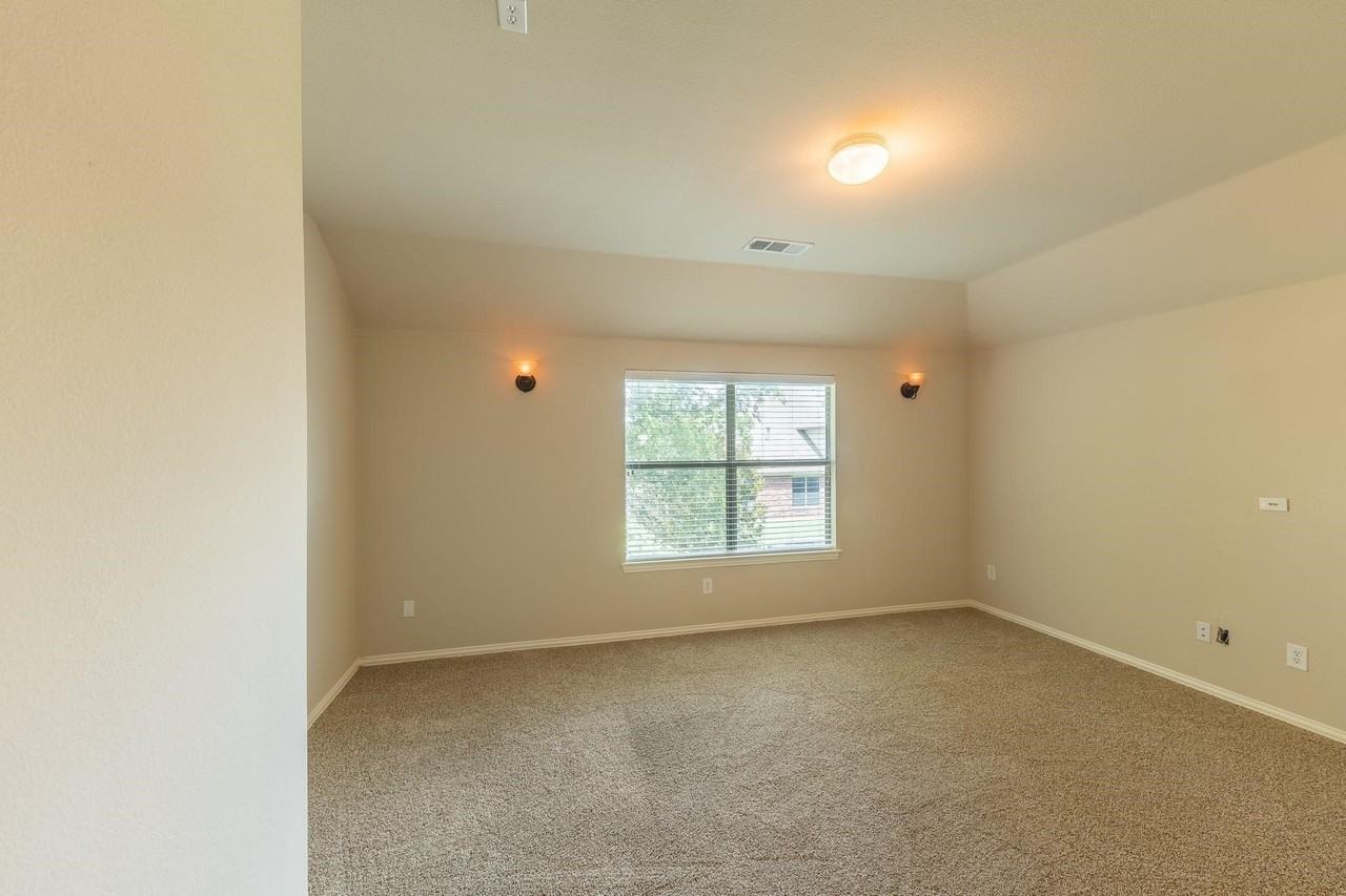 3517 Summerfield Dr - Photo 7 of 26