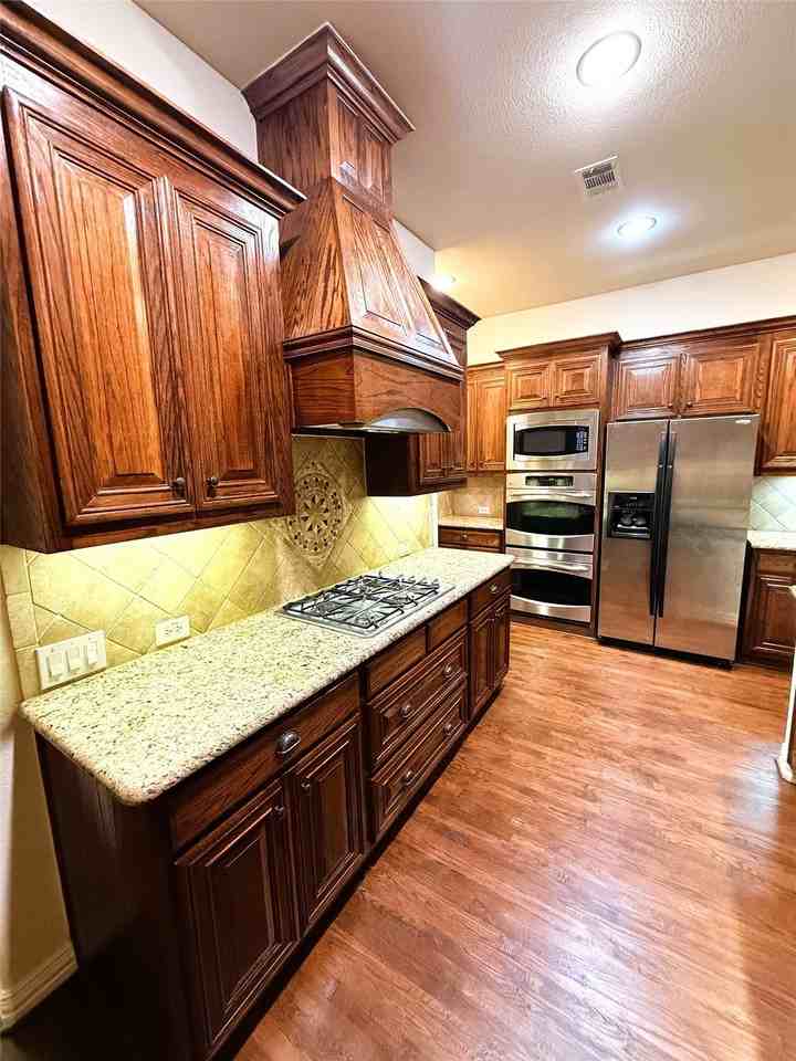2215 Longview Rd - Photo 4 of 25