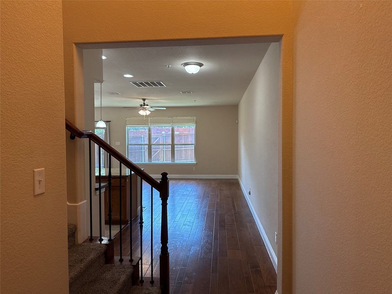 2610 Jackson Dr - Photo 3 of 29