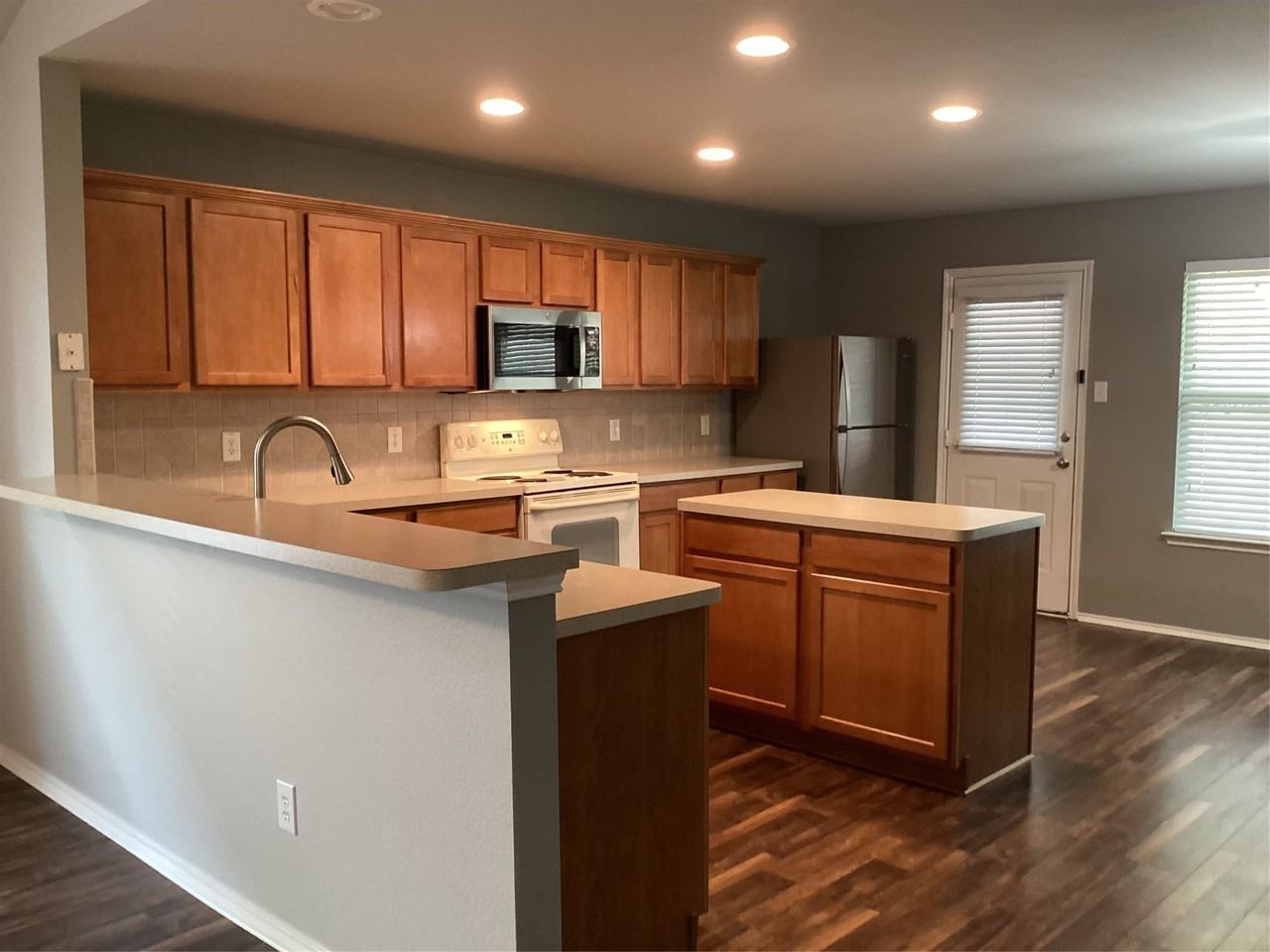 4204 Silverwood Trl - Photo 6 of 23