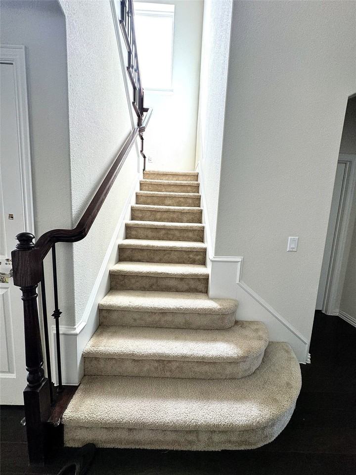 2509 Temple Dr - Photo 7 of 28