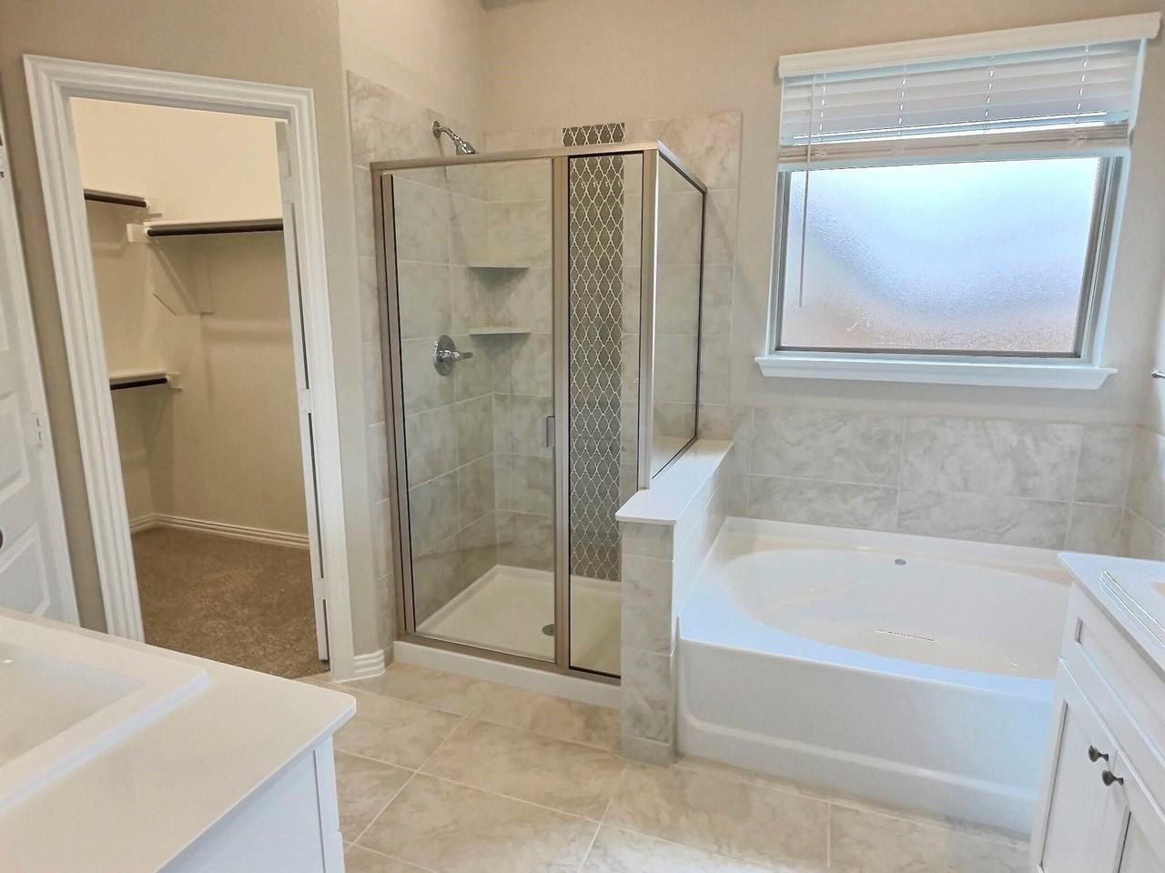 1107 Mesa St - Photo 6 of 16