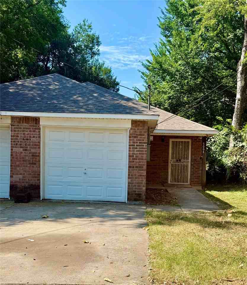 5004 Chapman St - Photo 2 of 22
