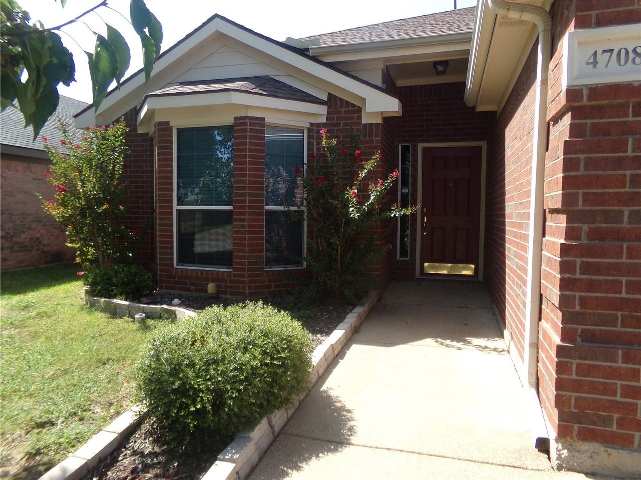 4708 Topaz Ln - Photo 3 of 22