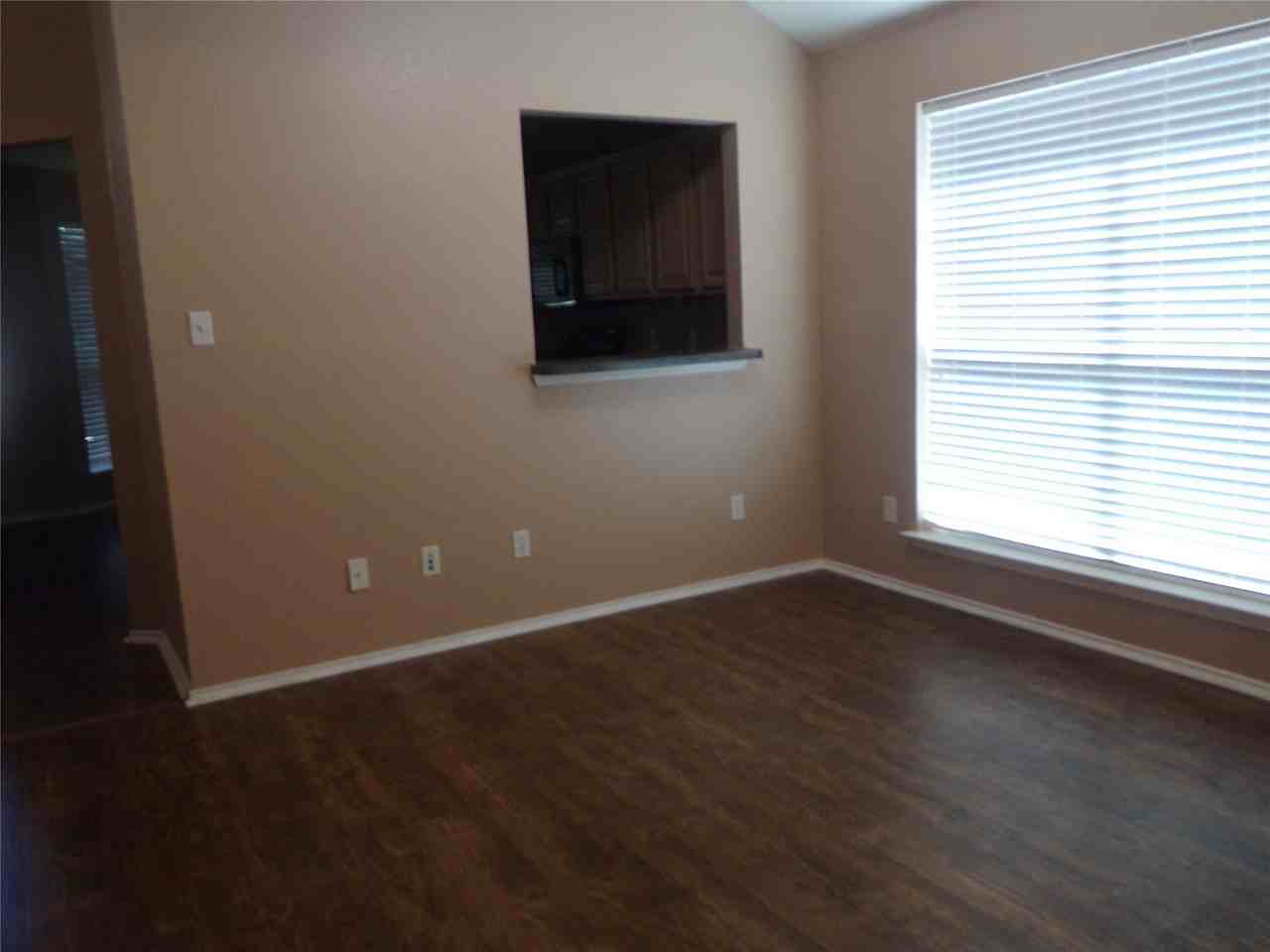 4708 Topaz Ln - Photo 5 of 22