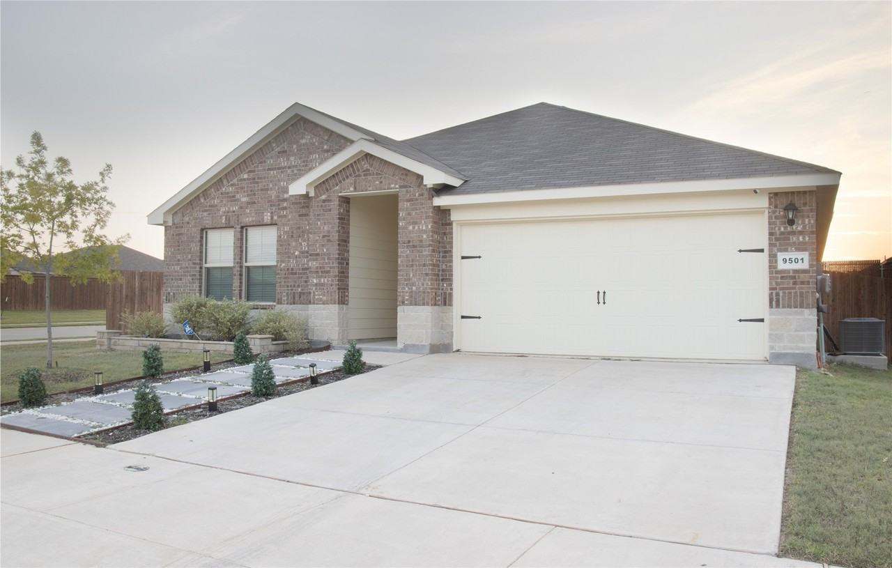 9501 Mountain Mint Dr - Photo 2 of 15
