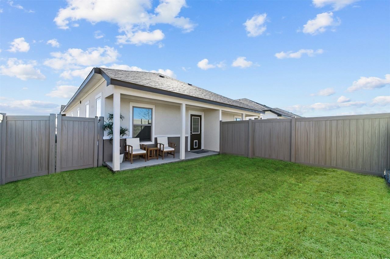 1106 Morado Pl - Photo 5 of 32