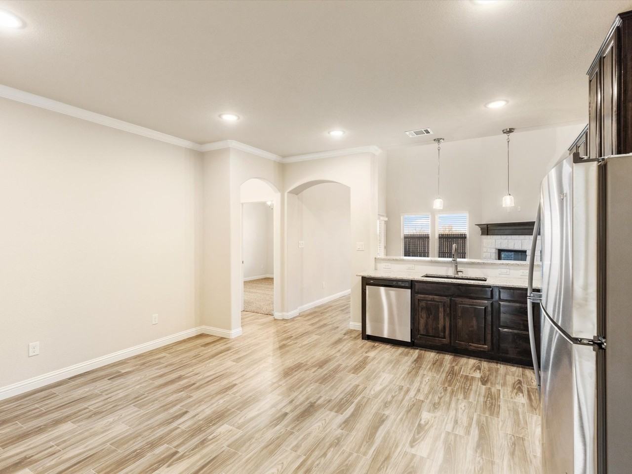 1124 Noble Flair Ct - Photo 3 of 21
