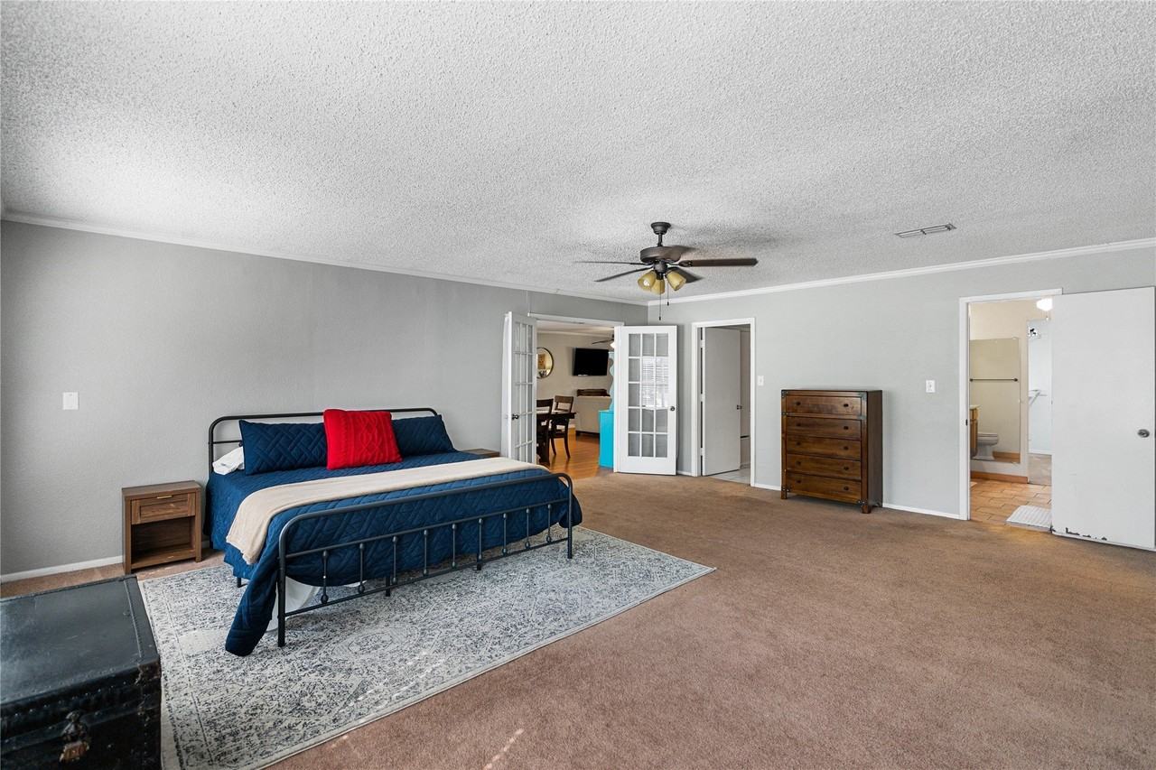 904 Kent Dr - Photo 4 of 15