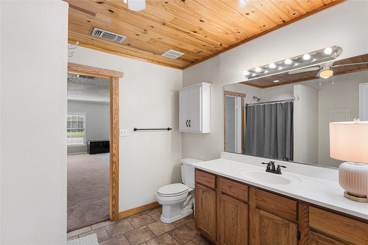 904 Kent Dr - Photo 6 of 15