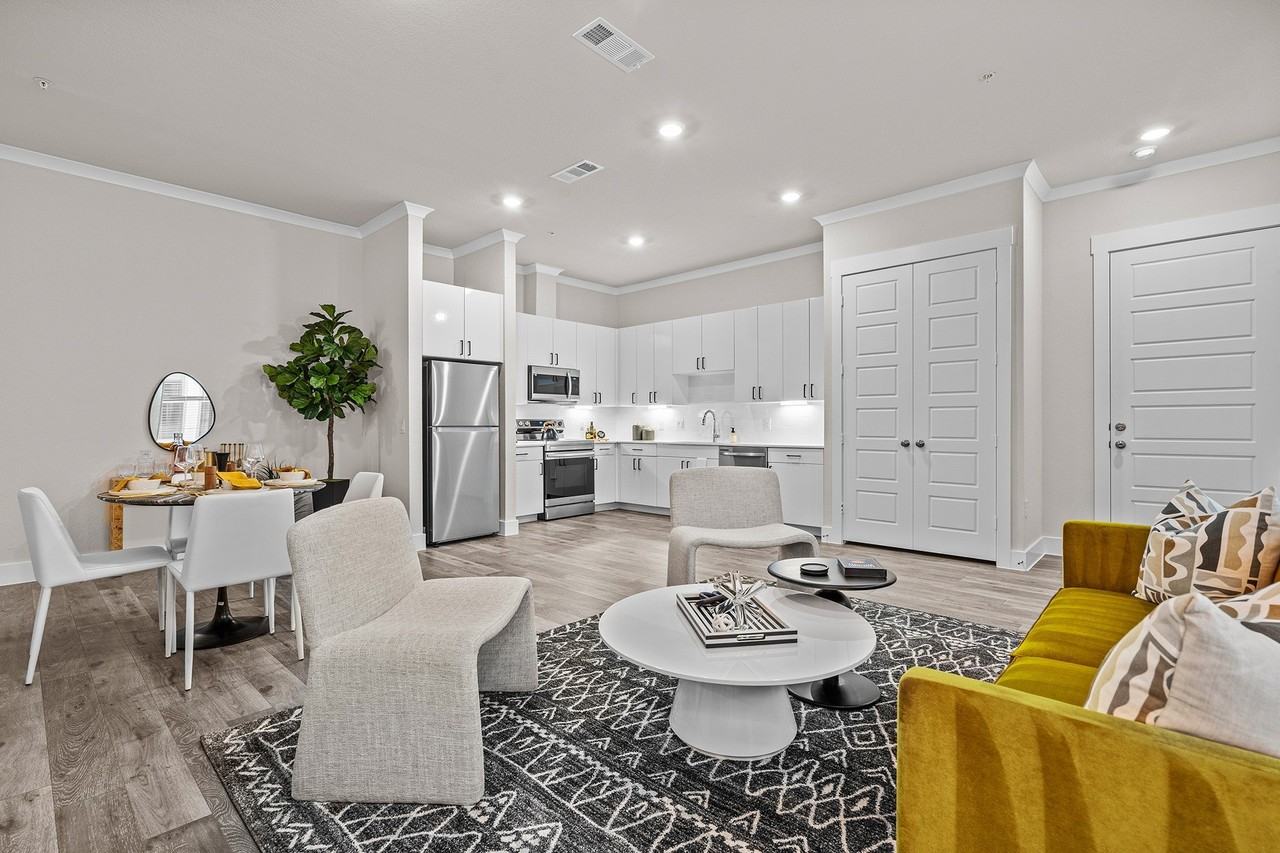3280 Ganzer Rd W #305A - Photo 6 of 32