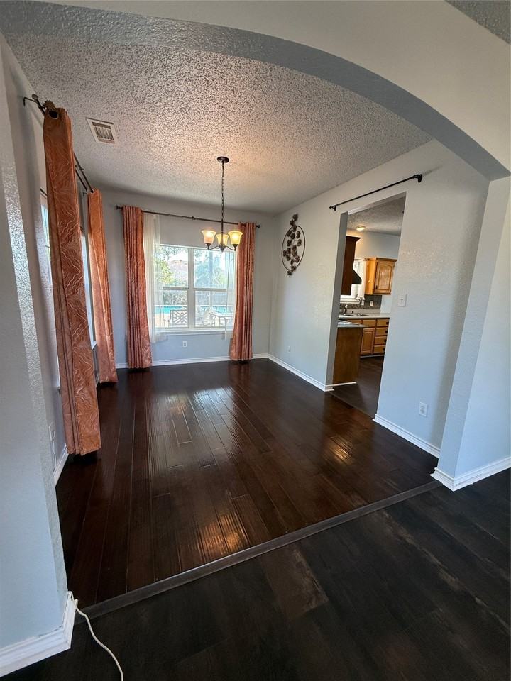 222 Glen Ridge Dr - Photo 6 of 25
