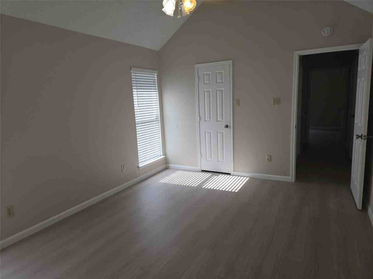 2004 Island View Ct - Photo 7 of 13