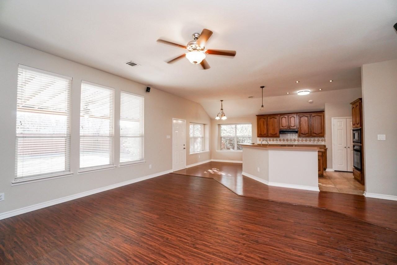 15827 Palo Pinto Dr - Photo 6 of 27