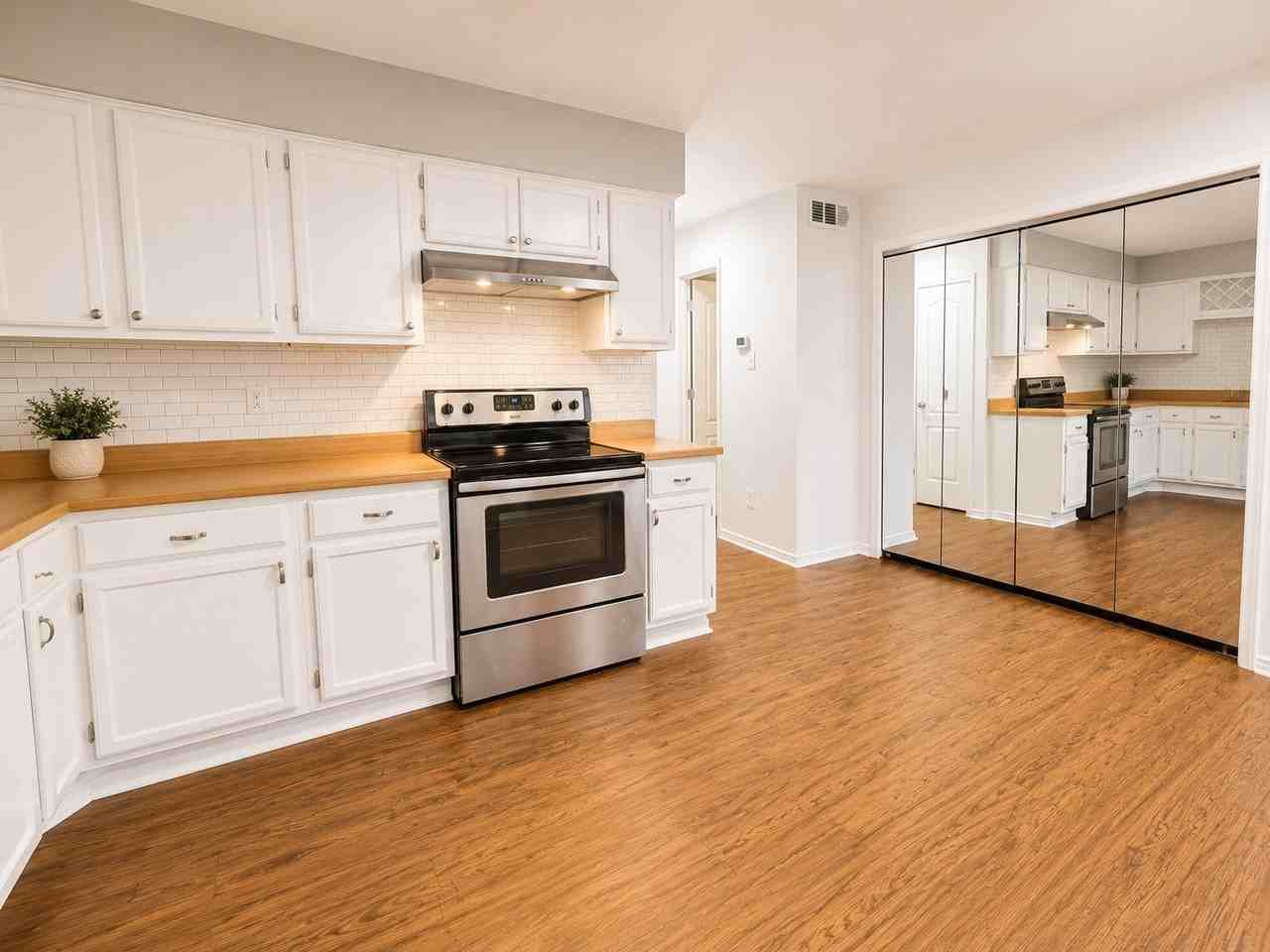 2240 Colony Ct - Photo 6 of 22