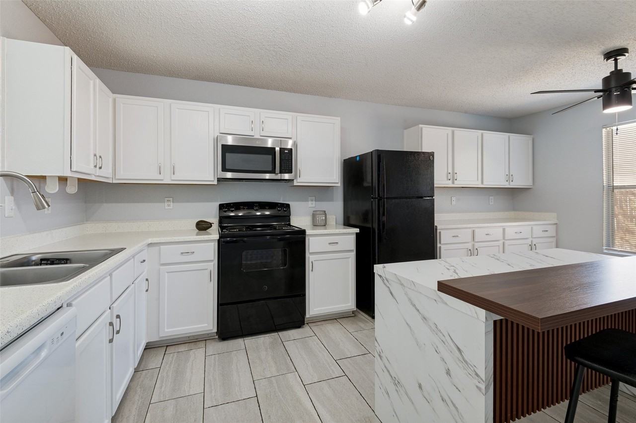1008 White Dove Dr - Photo 6 of 12