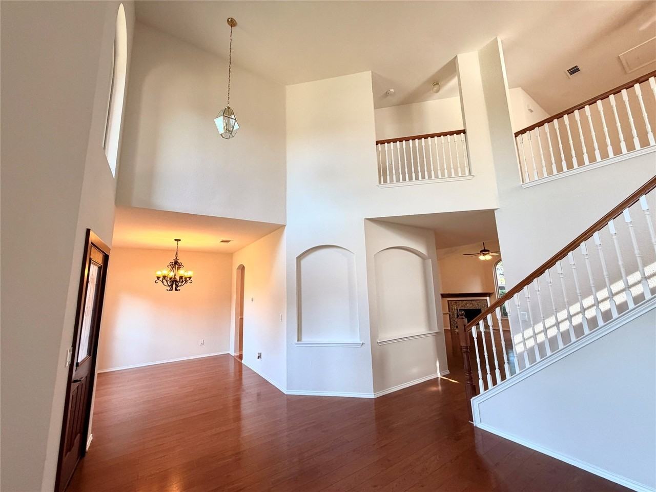 4300 Giovanni Dr - Photo 2 of 36