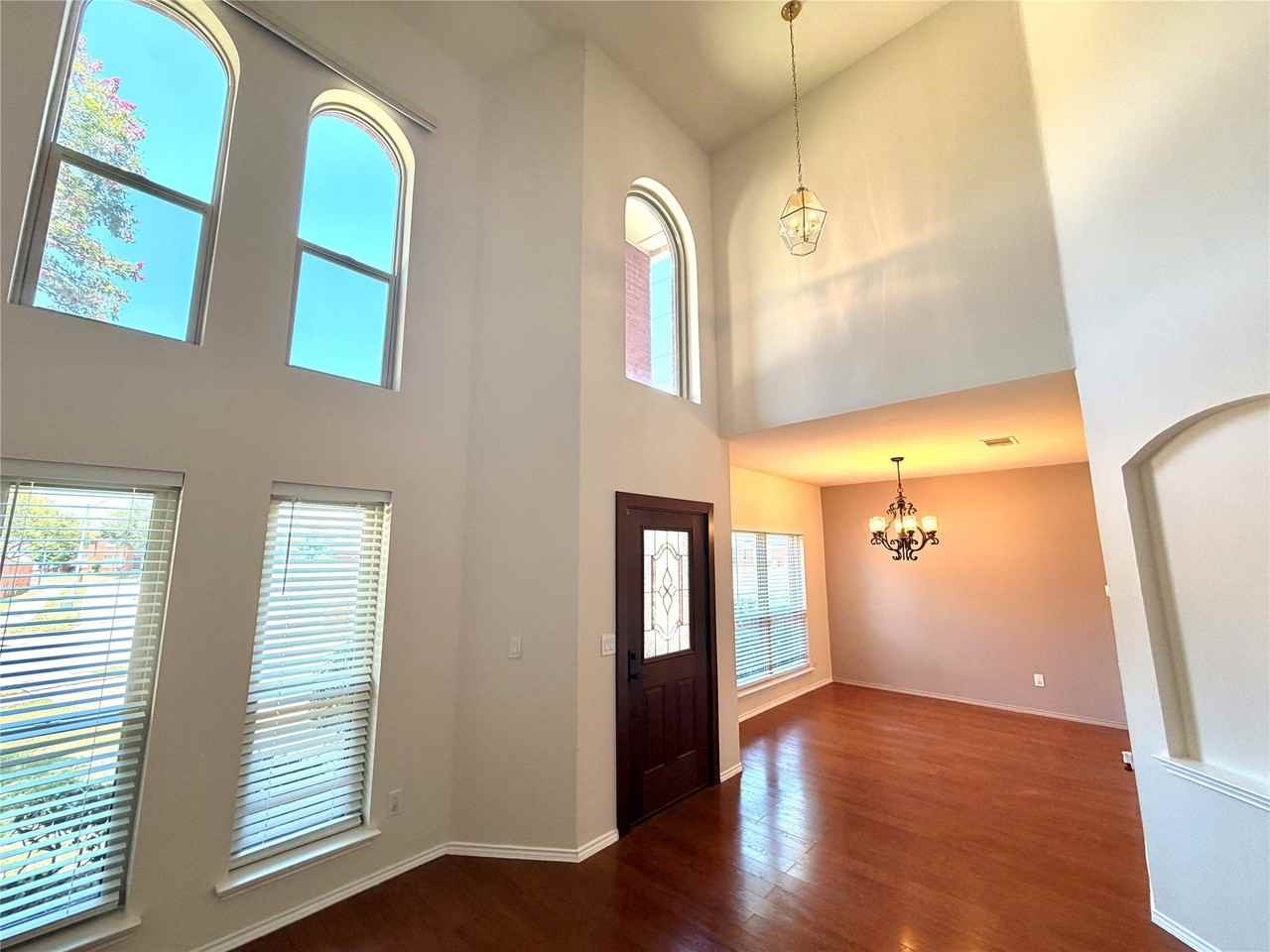 4300 Giovanni Dr - Photo 4 of 36