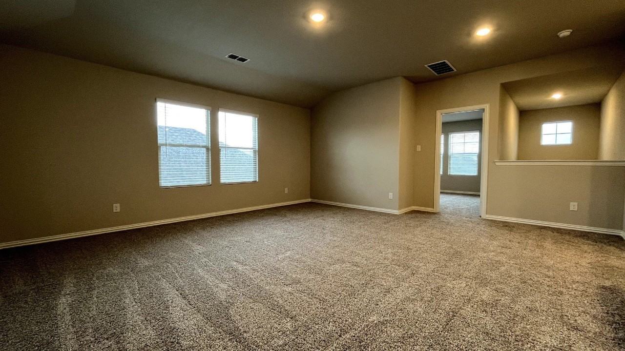 1608 Lannon Ln - Photo 6 of 27