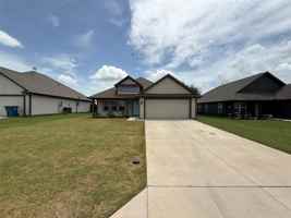 featured image of 305 Sunnyside Dr