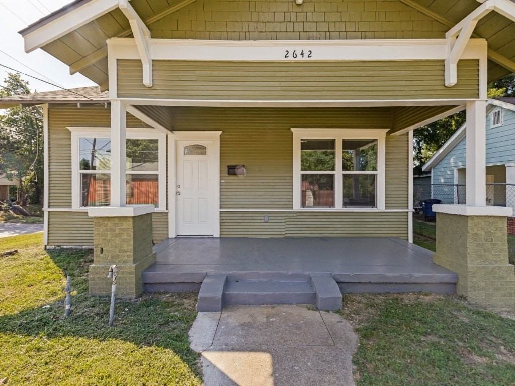 2642 Eugene St - Photo 3 of 25