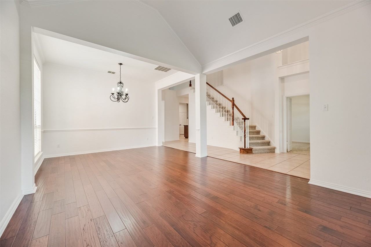 3104 Angus Dr - Photo 7 of 34