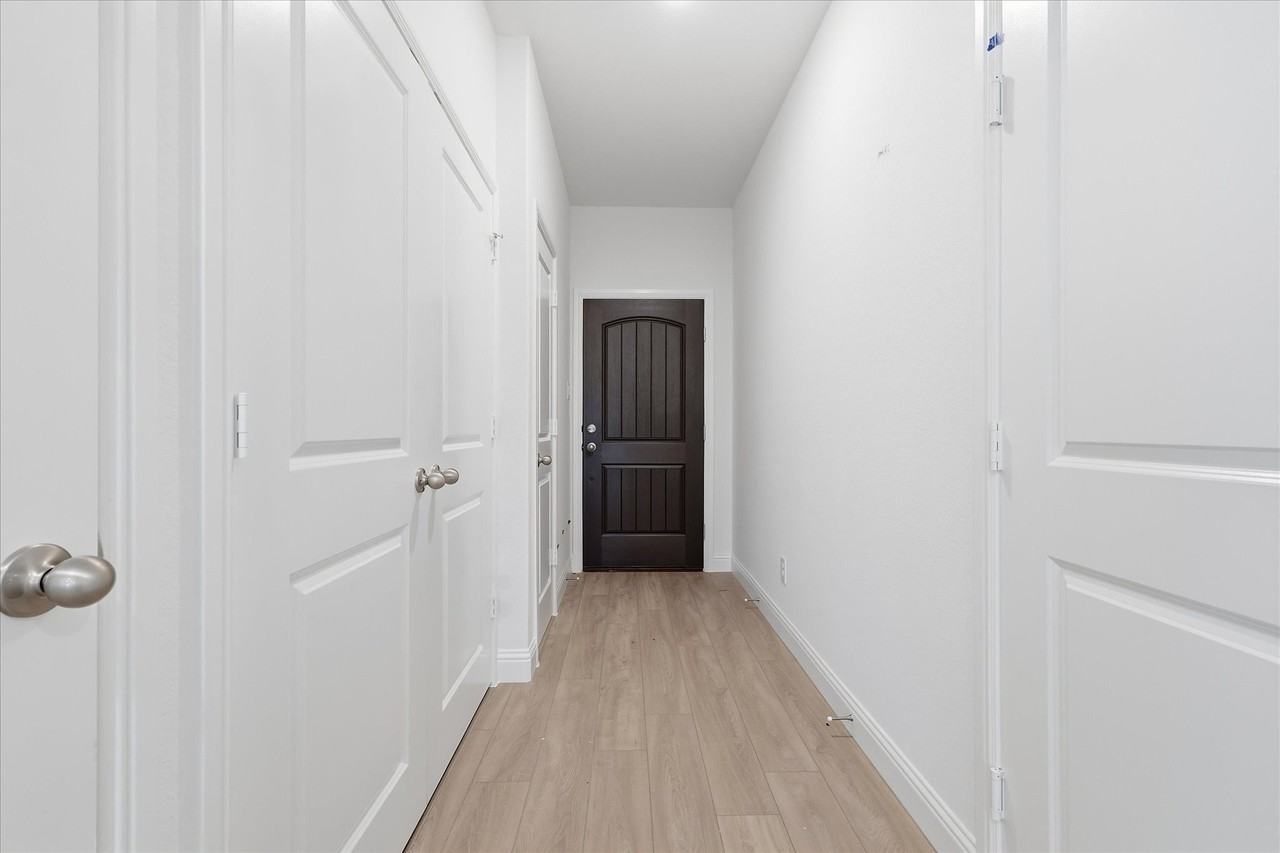 186 Balboa Ln #8 - Photo 2 of 30
