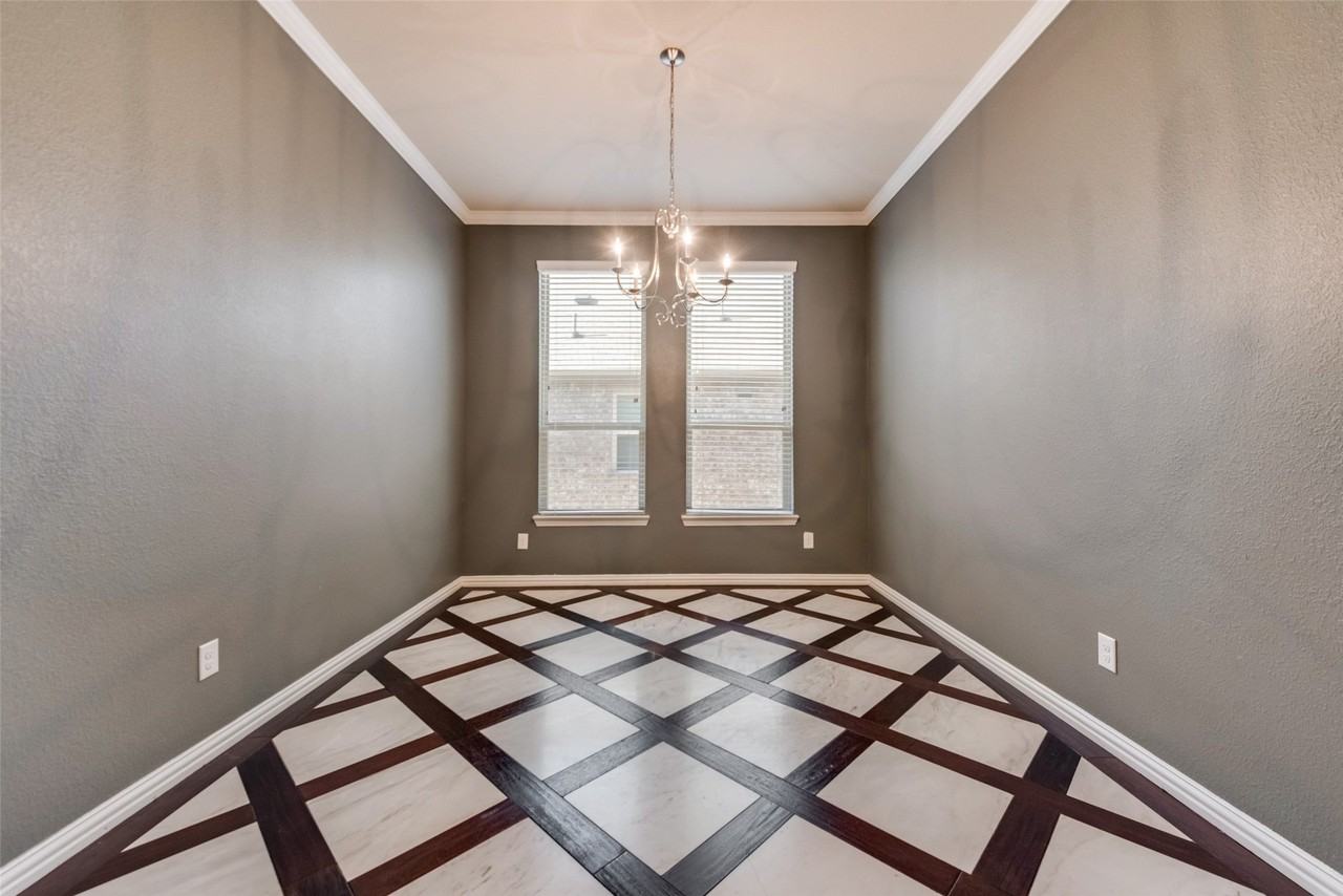 16333 Toledo Bend Ct - Photo 4 of 18