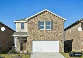 featured image of 2208 Meadow Park Dr