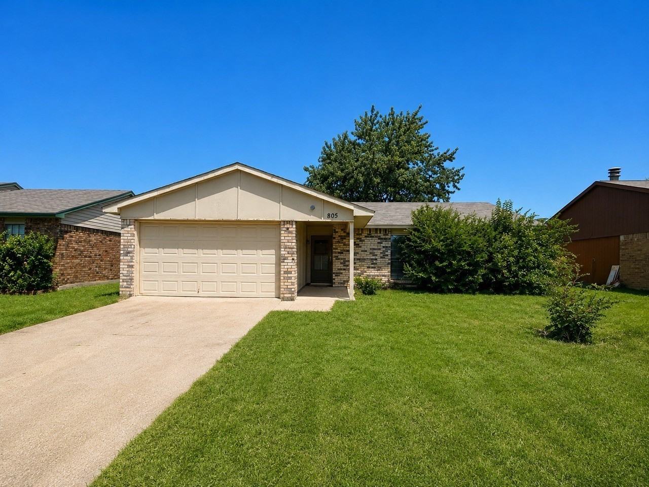 805 Circle Cove Dr