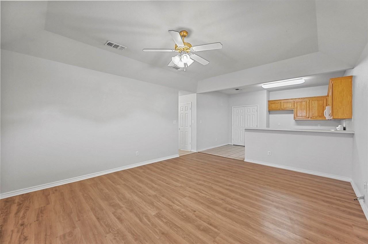 514 Harris St - Photo 7 of 35