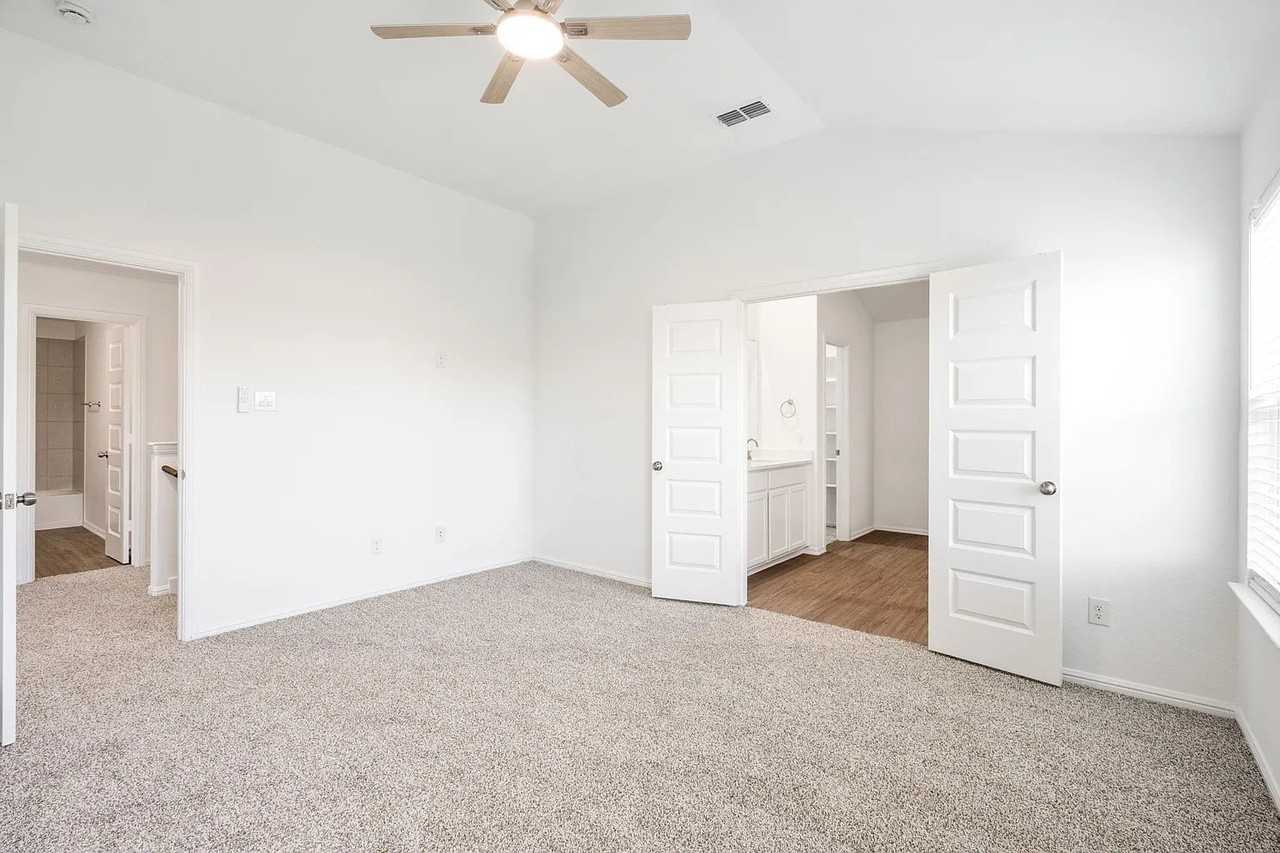 8721 Antelope Flat Ln - Photo 7 of 36