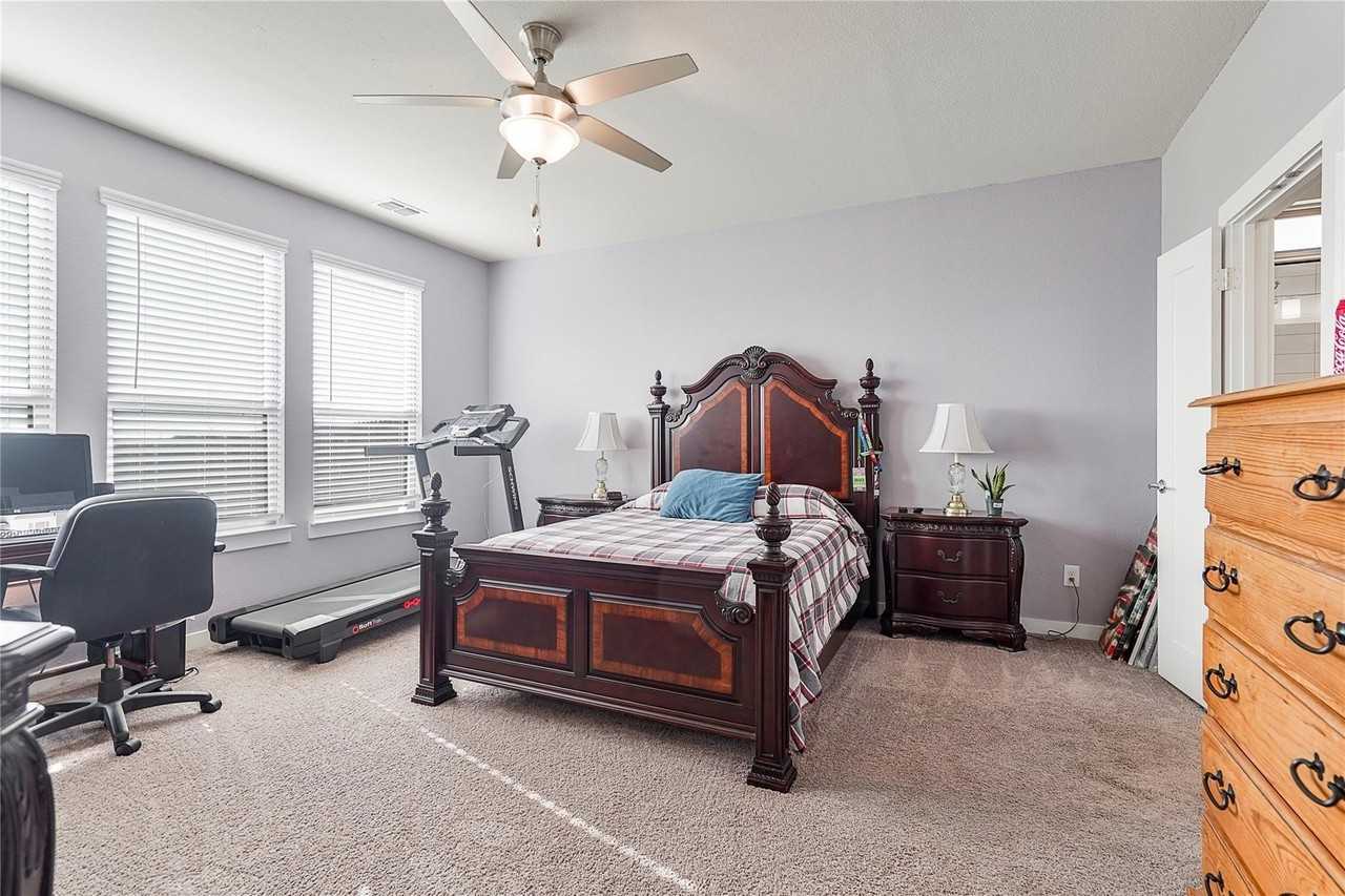 2513 Peoria Dr - Photo 7 of 31