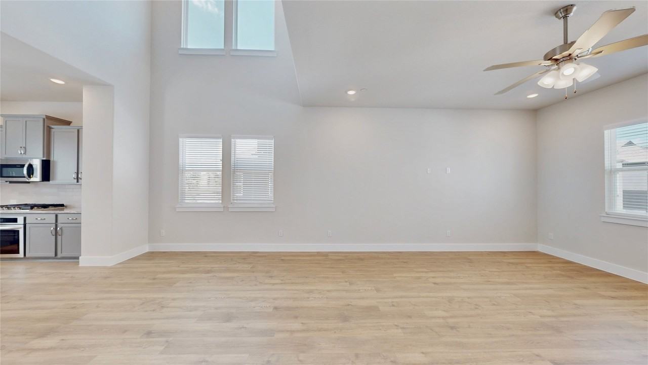 832 Concan Dr - Photo 2 of 23