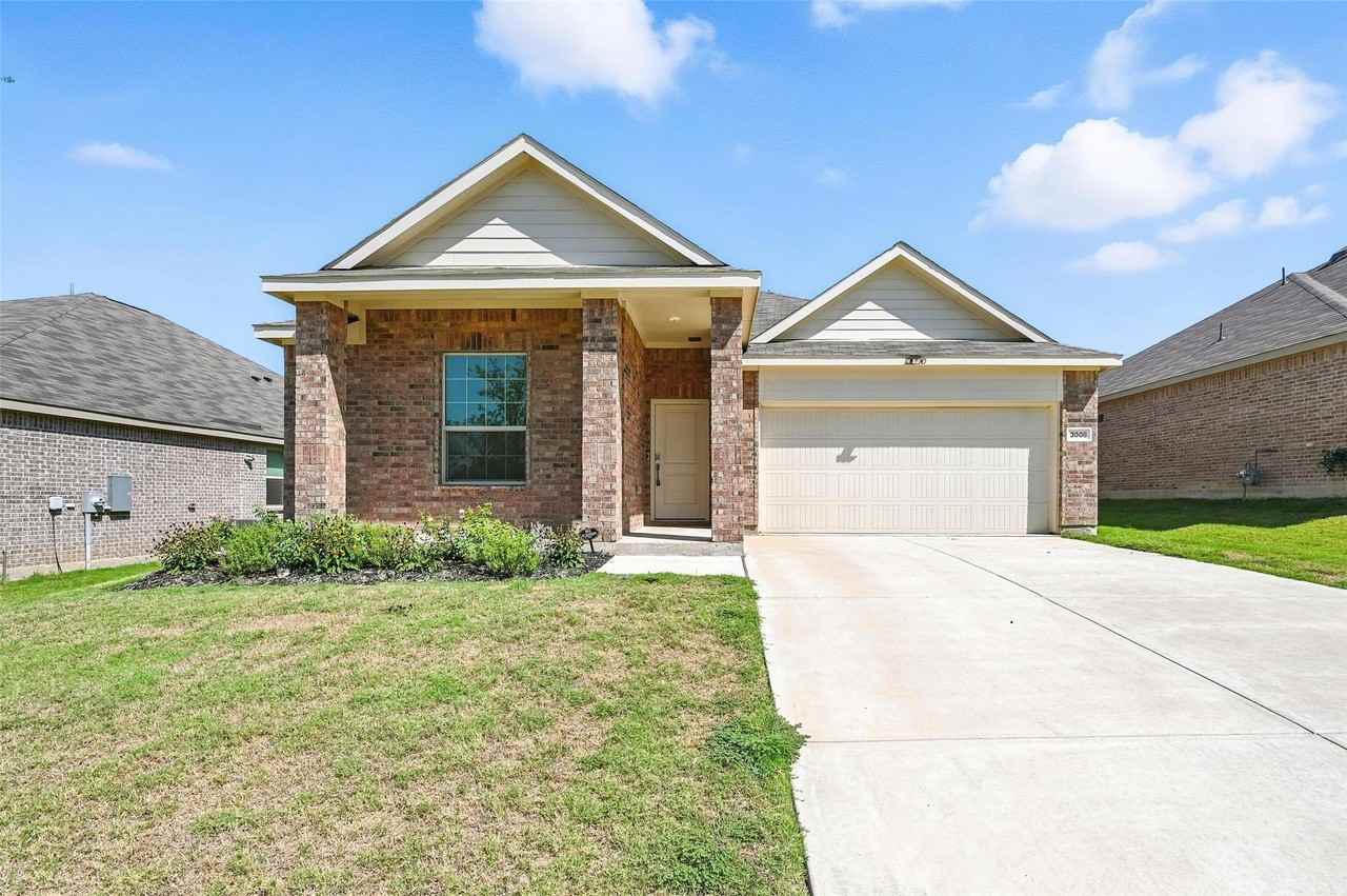 3008 Chinkapin Ln