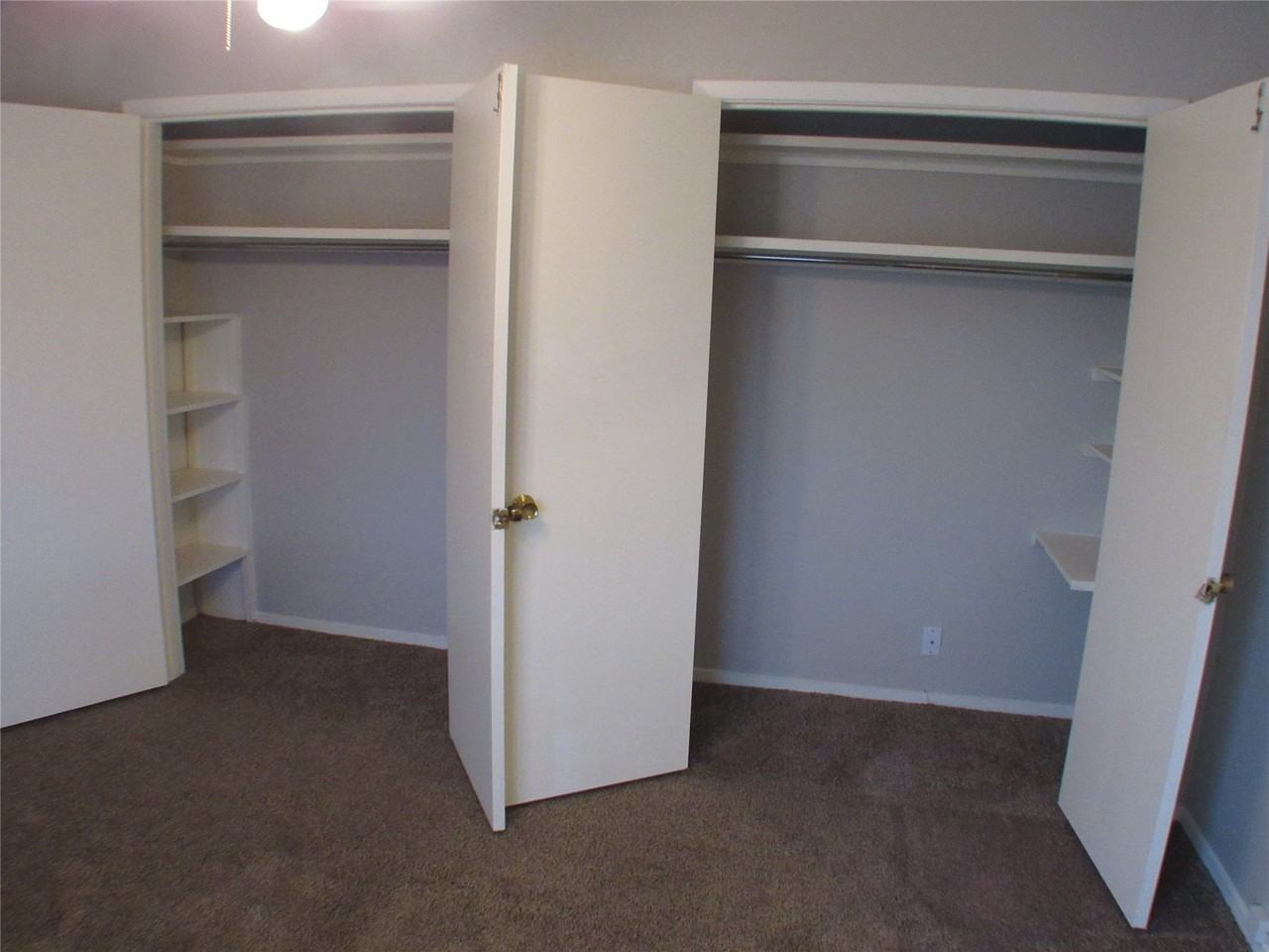 10406 Shadow Bend Dr - Photo 5 of 31