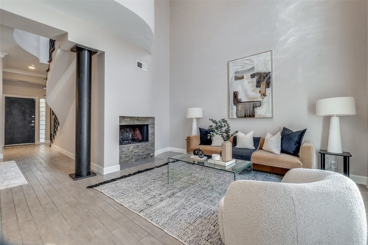 4040 Avondale Ave #402 - Photo 5 of 23