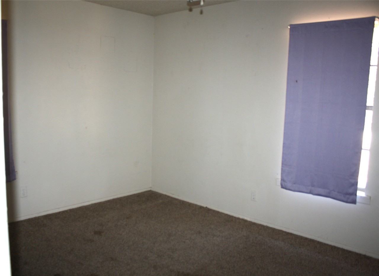 423 Waller Dr - Photo 6 of 17