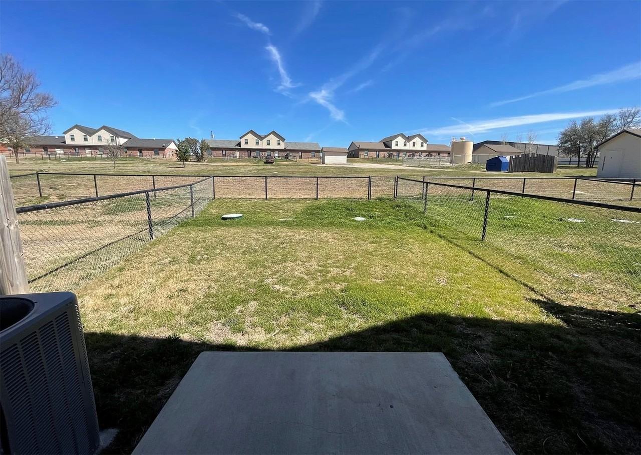 119 Bennett Hills Dr - Photo 2 of 15