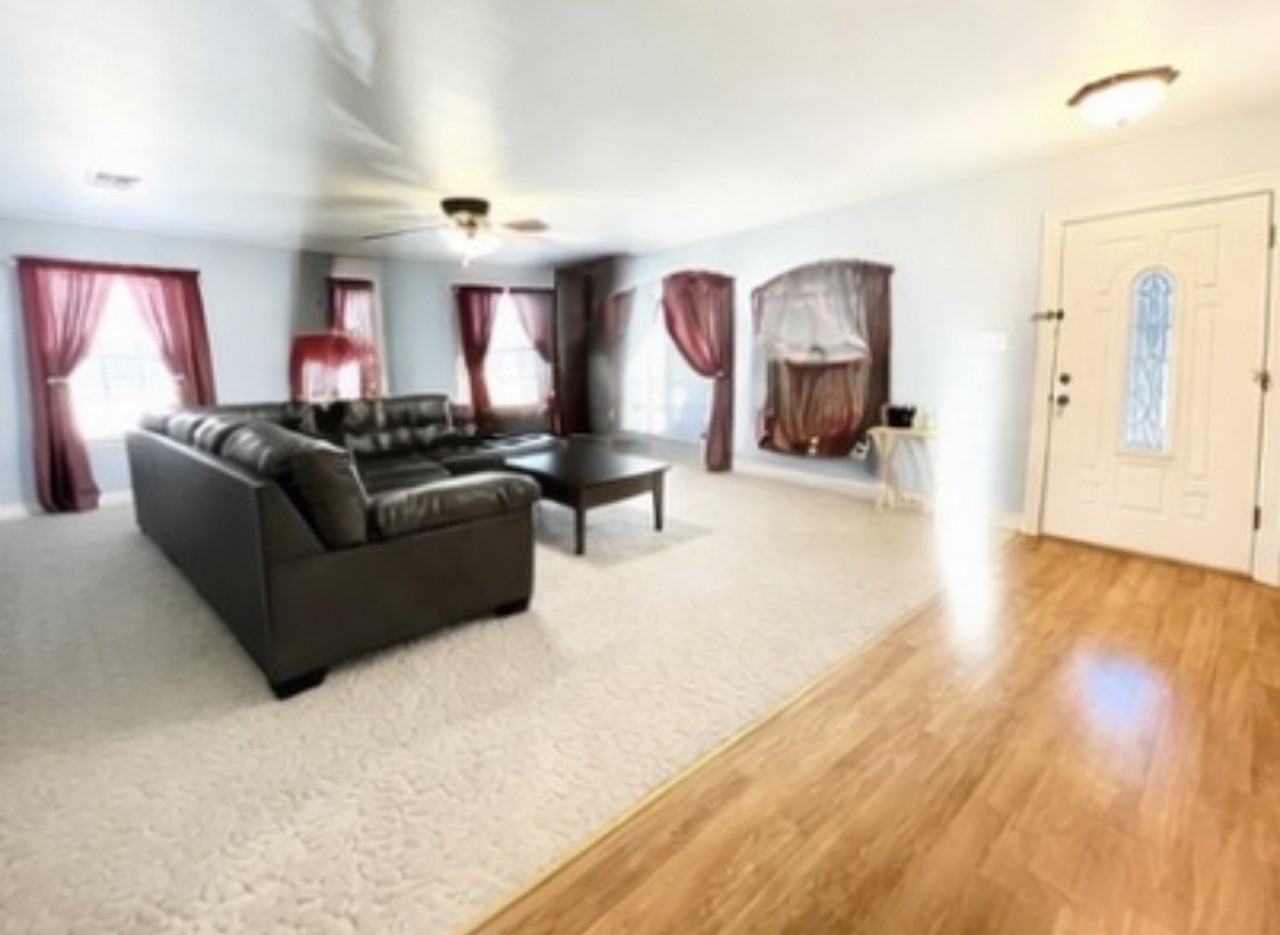 1825 Glenway Dr - Photo 2 of 20