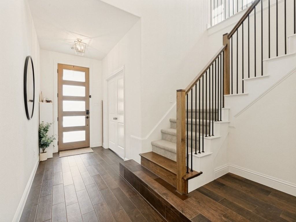 7117 Talon Dr - Photo 2 of 26