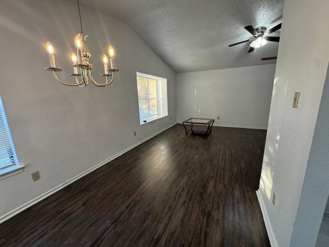 500 Island Ct - Photo 2 of 20