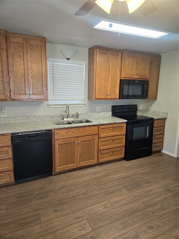 3636 Texas Highway 11 W - Photo 3 of 7