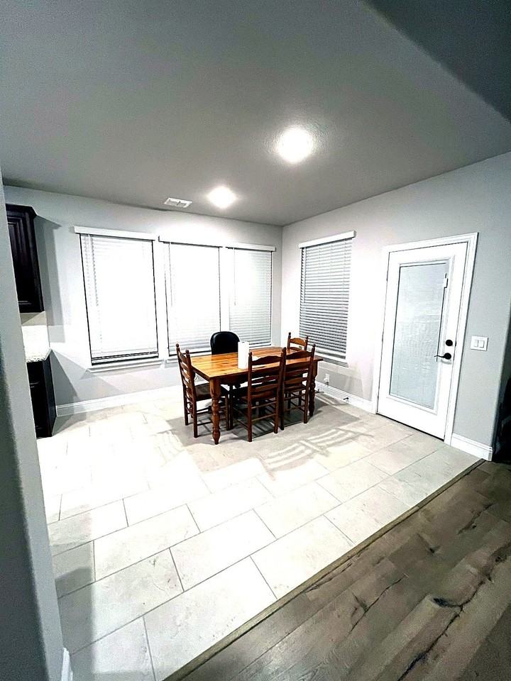 2909 Parkwood Cir - Photo 4 of 18