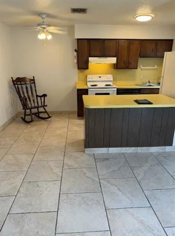 1908 Hickory Ave #B - Photo 3 of 9